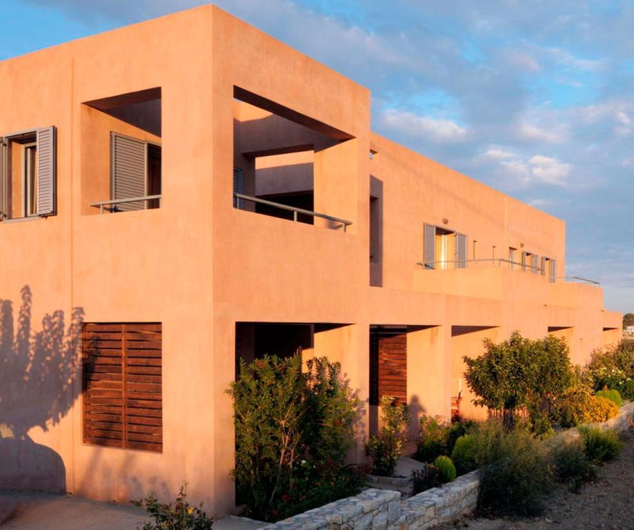Petradi Aparthotel Livadi  Exterior photo